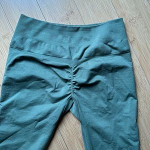 Scrunch booty leggings